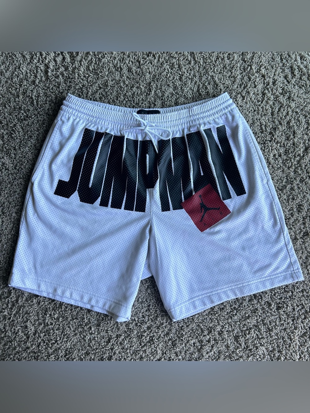 Nike Air Jordan Mens XL(34x8)White Big Logo Jumpman Heavy Basketball Mesh Shorts